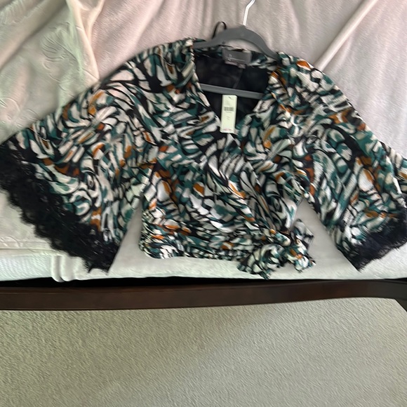 Anthropology Flutter Sleeve Wrap.  Still in stores now! - Picture 4 of 9